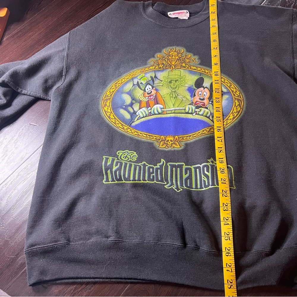 Disney Haunted Mansion Vintage RARE Crewneck Sweater - Black Large Glow in Dark - Picture 11 of 12